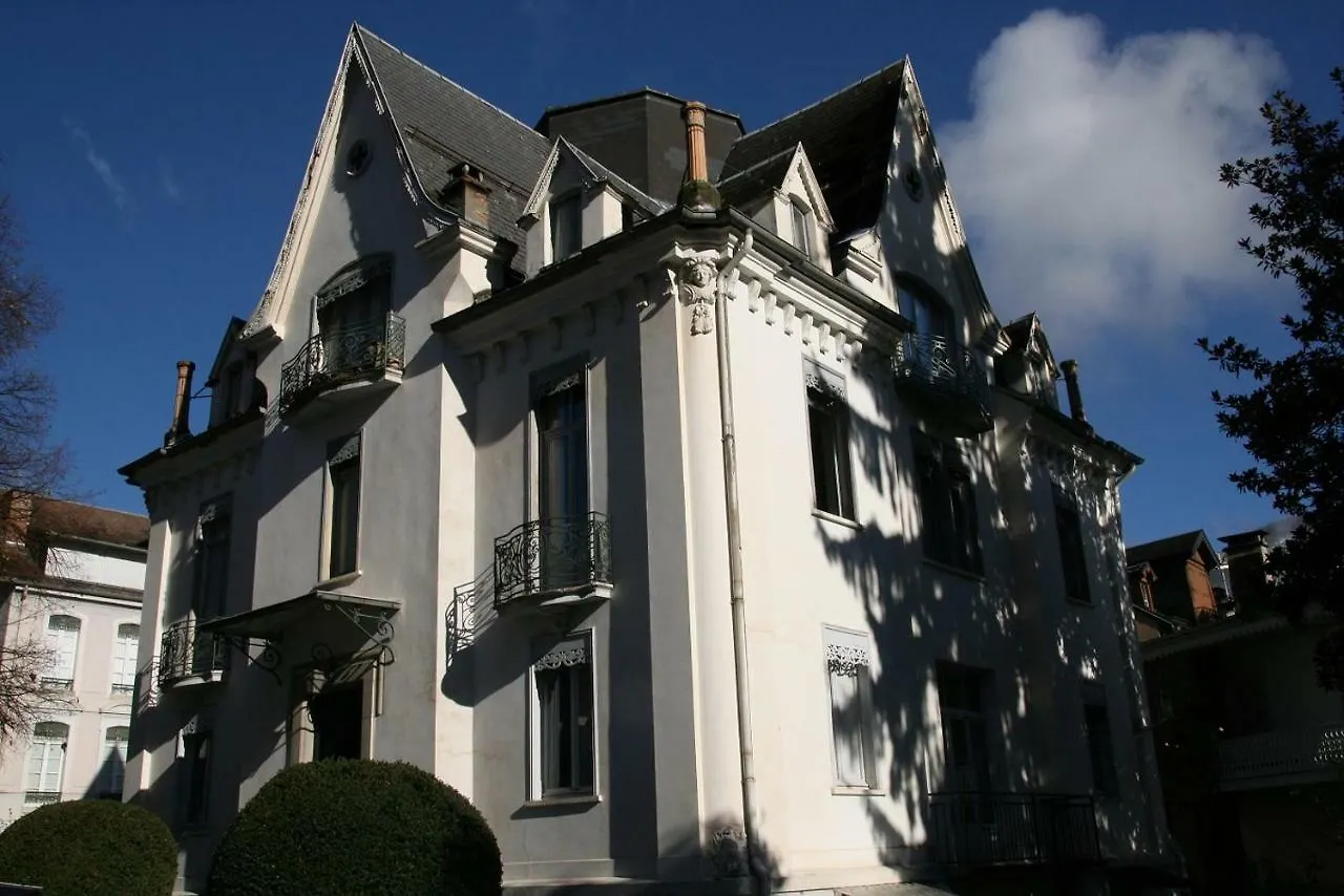 Appartement T4 - Centre De Luchon - 6 Pers - Ski - Randonnee - Cure Bagneres-de-Luchon